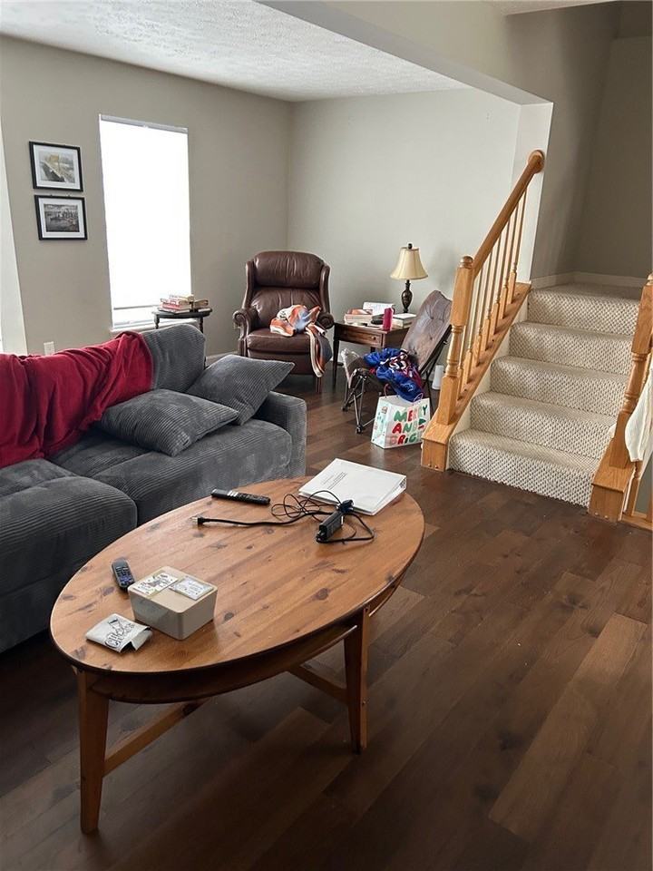 4 Hemingway St - Photo 4 of 17