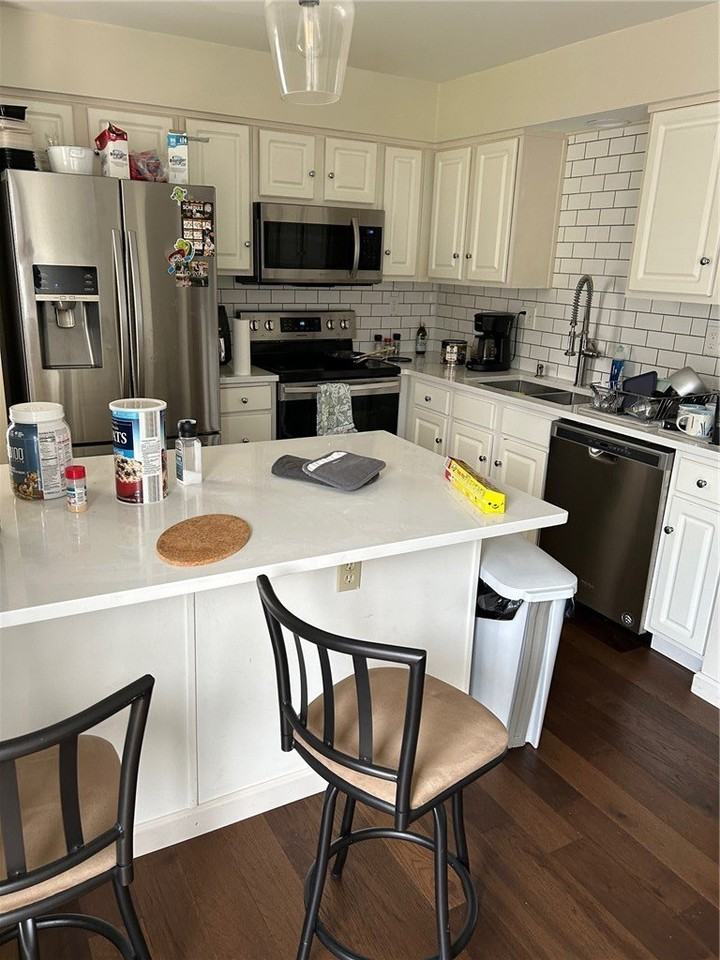 4 Hemingway St - Photo 6 of 17