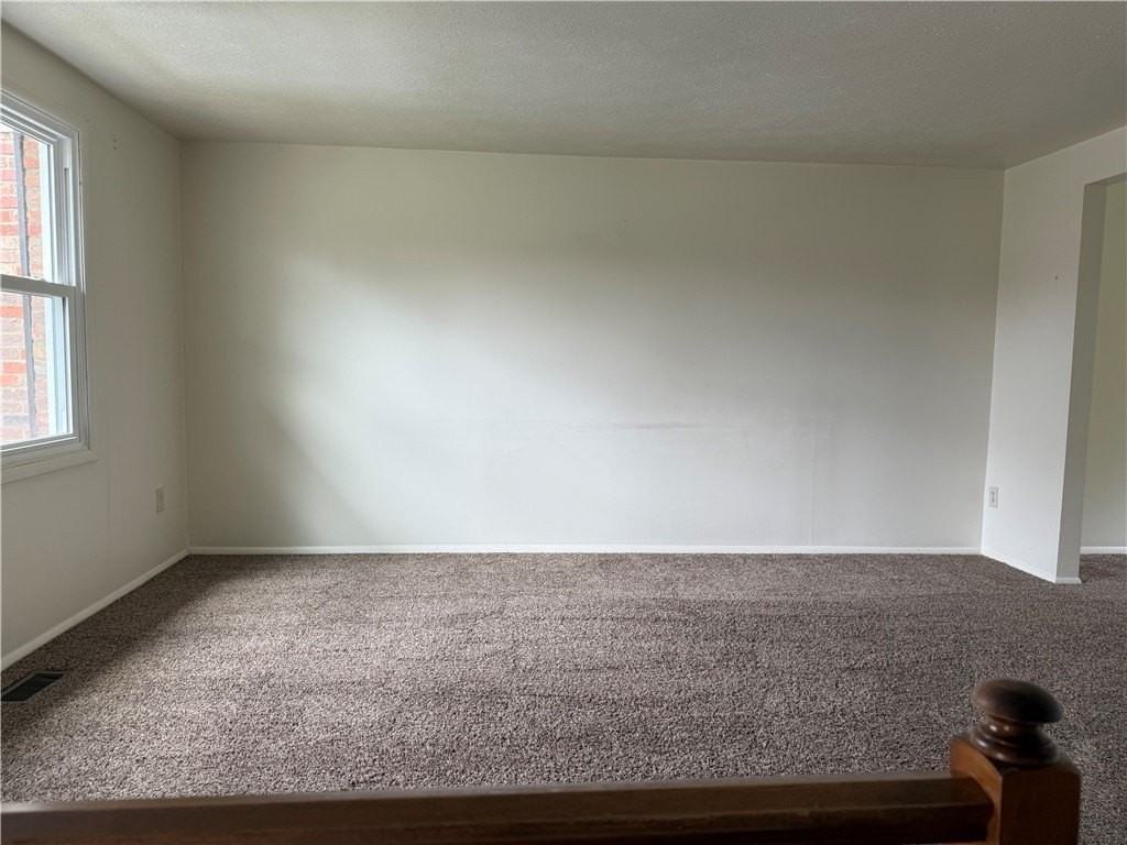 208 Quail Run Rd - Photo 2 of 19