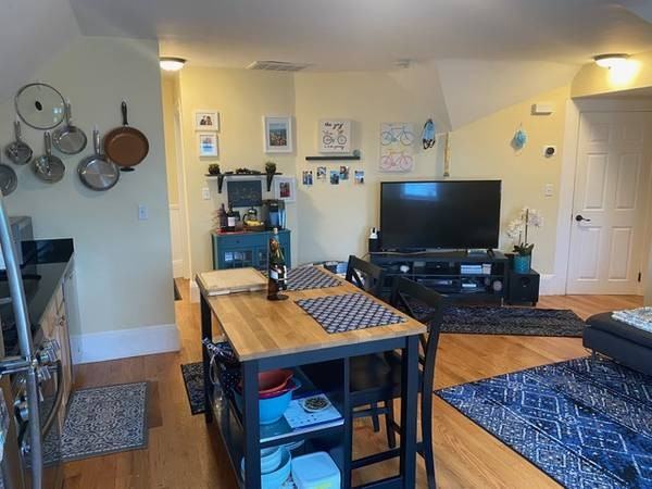 48 Lowell St #3 - Photo 2 of 24