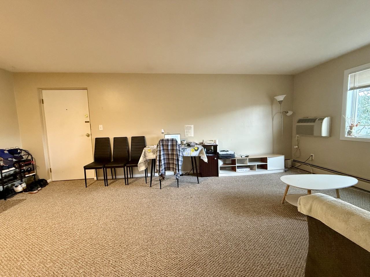 69 Newton St #11 - Photo 2 of 12