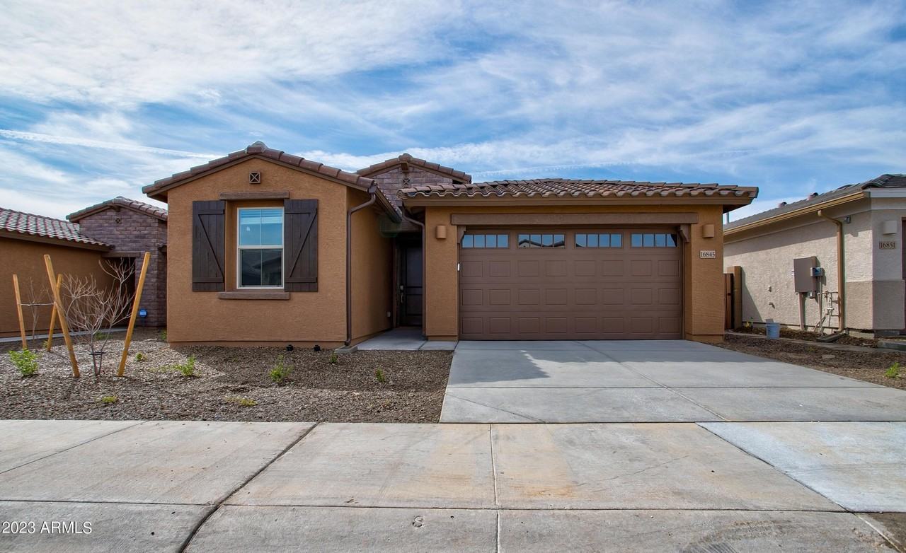16845 W Evergreen Rd - Photo 2 of 50