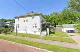 featured image of 1154 Sherman St