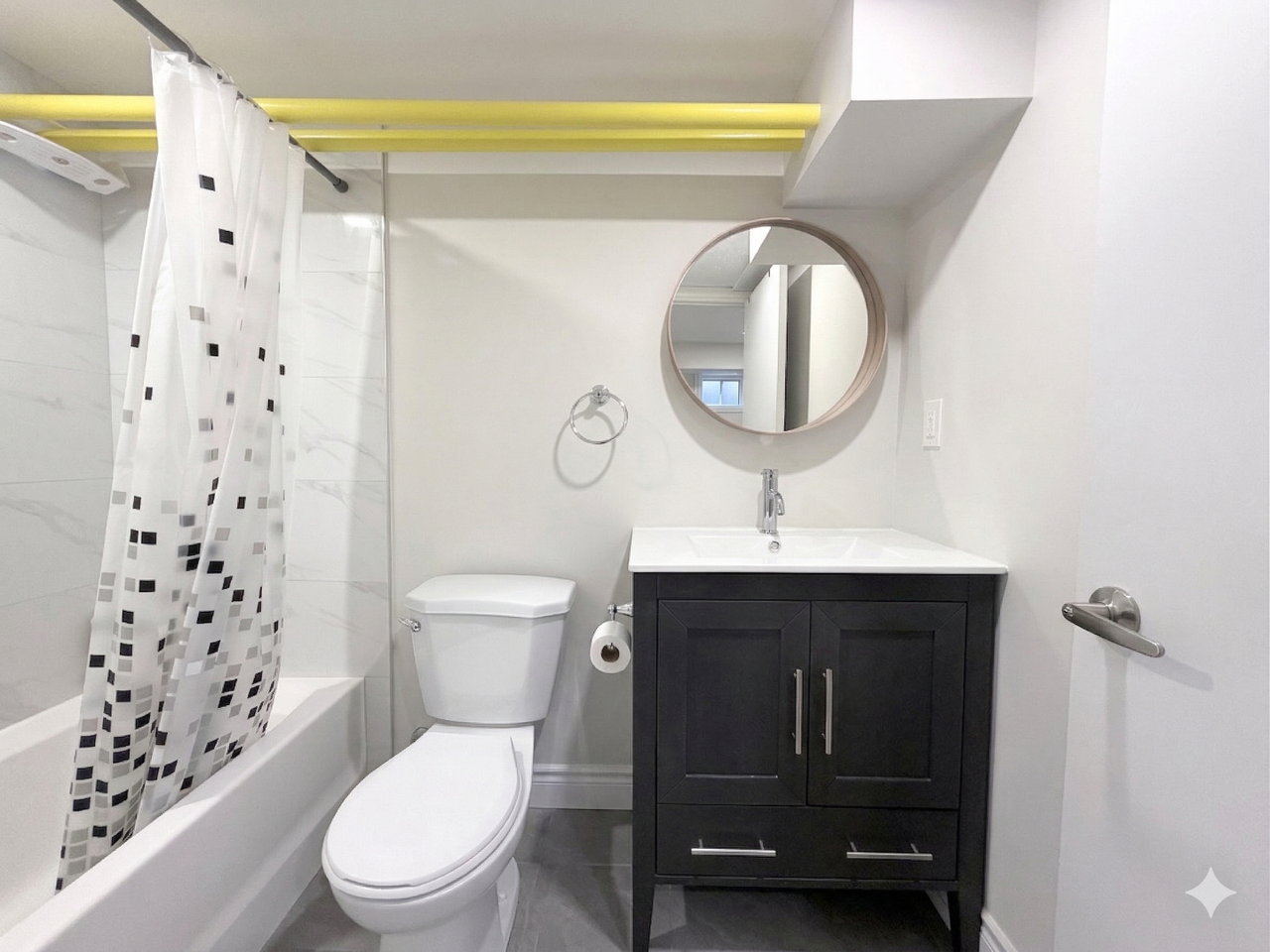 120 Longwood Rd N - Photo 7 of 16