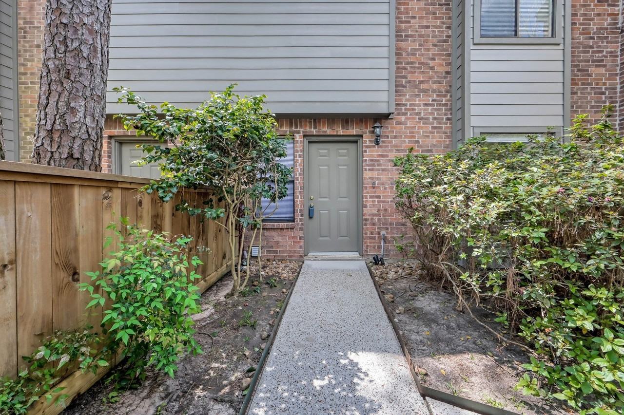 26 Willowwood Cir - Photo 2 of 30