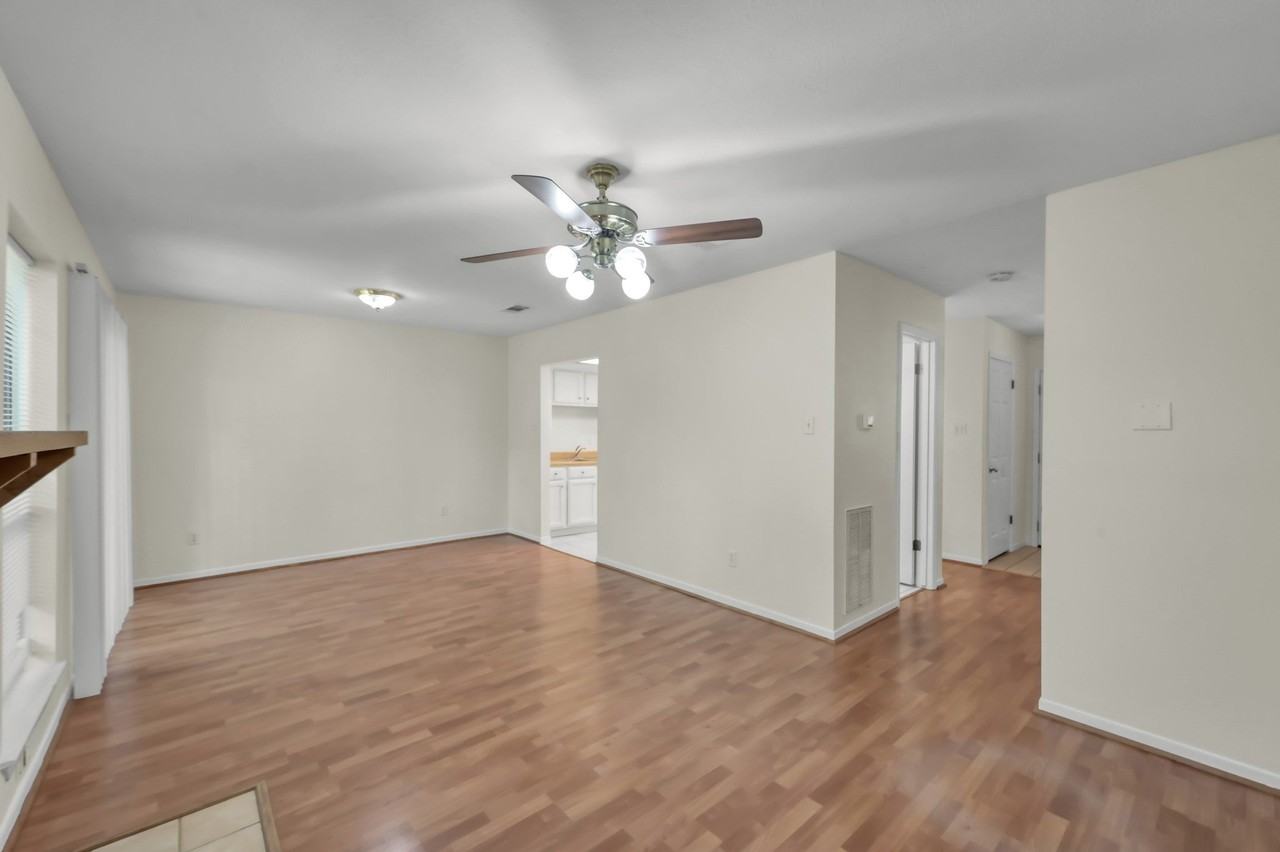 26 Willowwood Cir - Photo 6 of 30