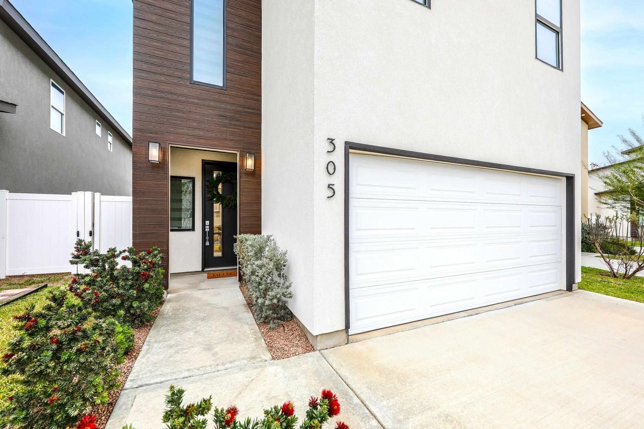 305 Deer Path Loop - Photo 2 of 40