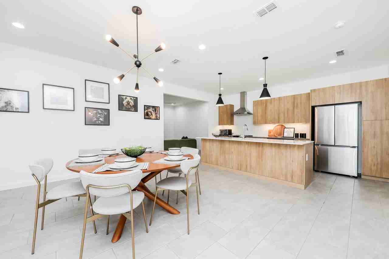 305 Deer Path Loop - Photo 4 of 40