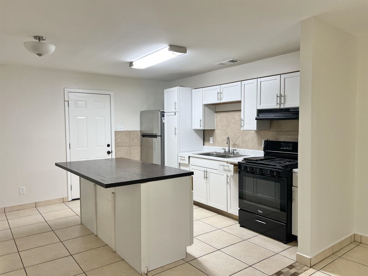 1515 Quail Creek Rd - Photo 3 of 34