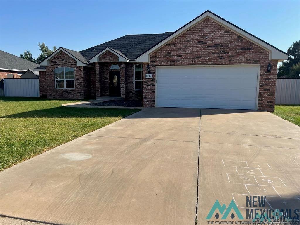 3617 Benjamin Davis Dr - Photo 2 of 34