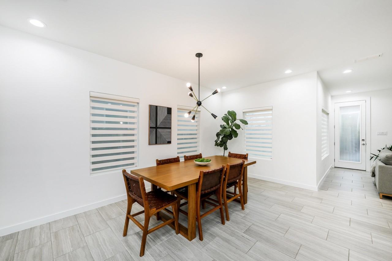 425 Deer Path Loop - Photo 3 of 33