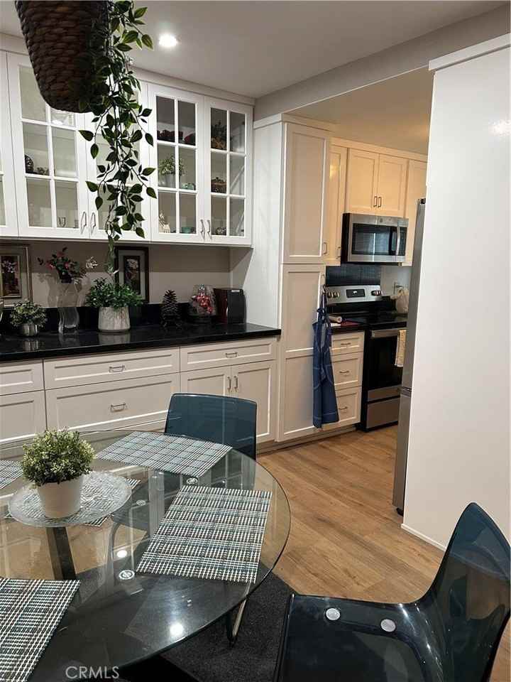 366 S Miraleste Dr - Photo 2 of 8