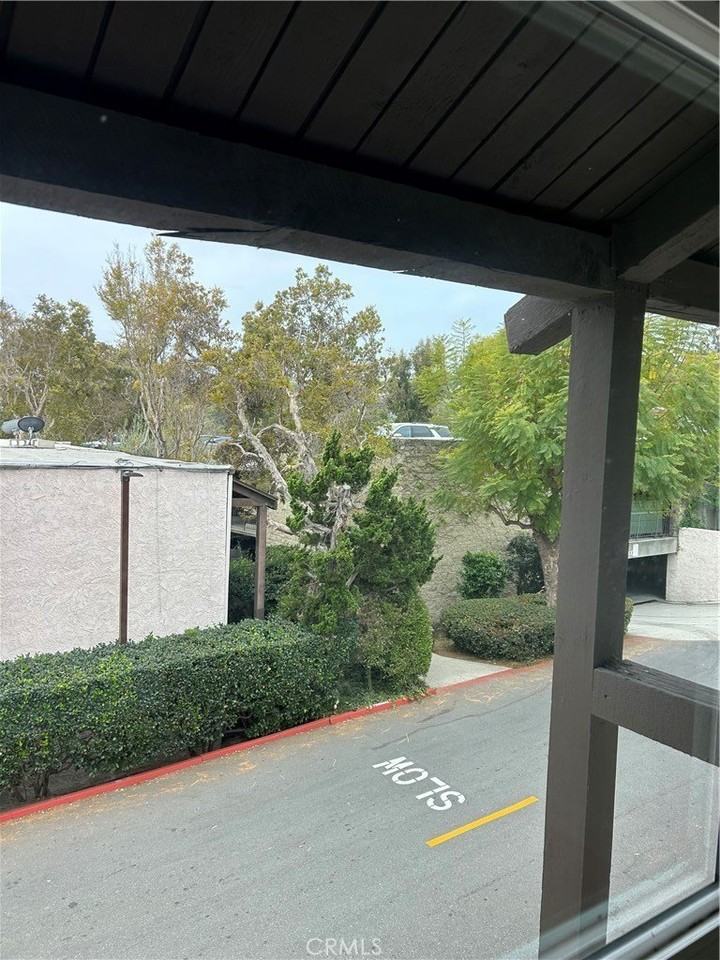 366 S Miraleste Dr - Photo 7 of 8