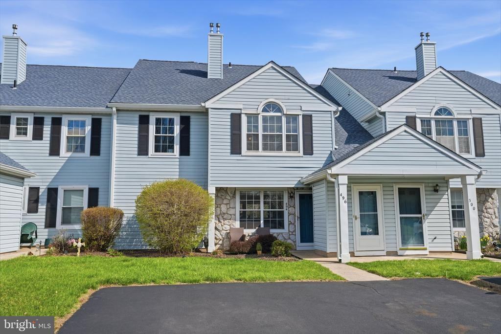 496 Revere Dr - Photo 2 of 24