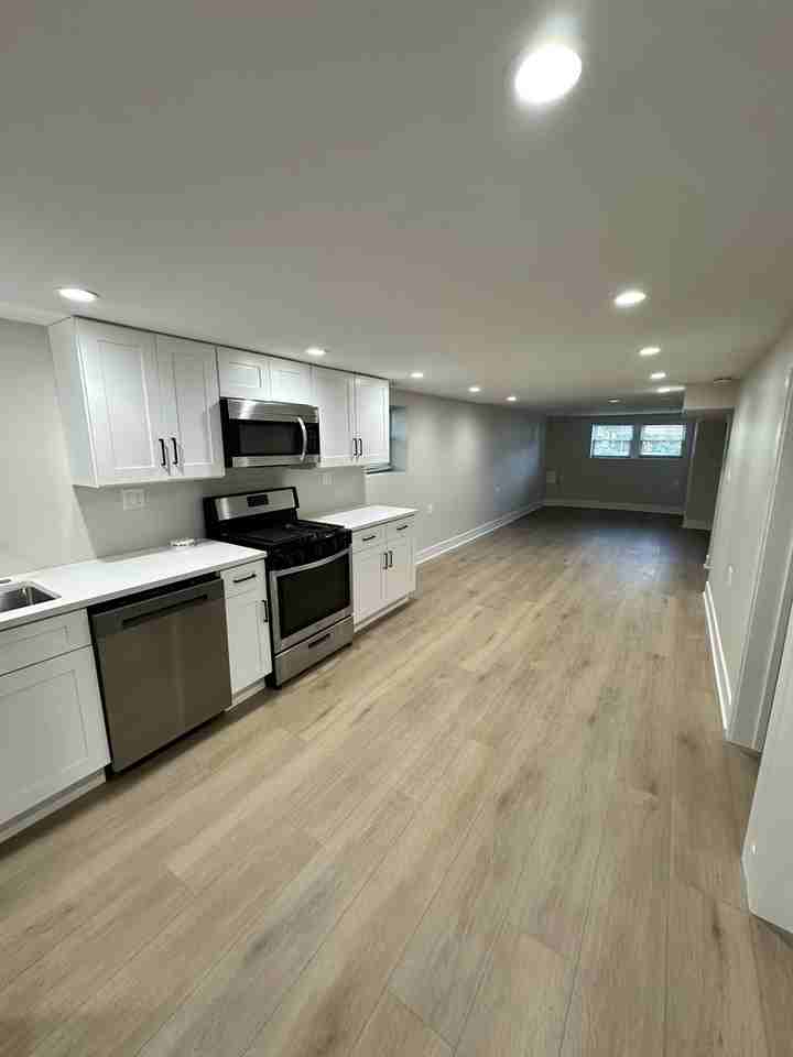 5200 W Winona St - Photo 4 of 11