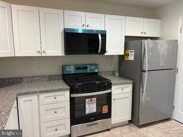 2403 Beacon Dr - Photo 5 of 21