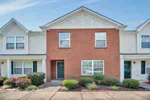 featured image of 2505 Comanche Way