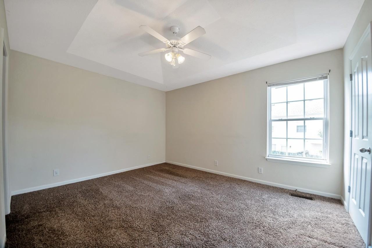 2505 Comanche Way - Photo 7 of 21