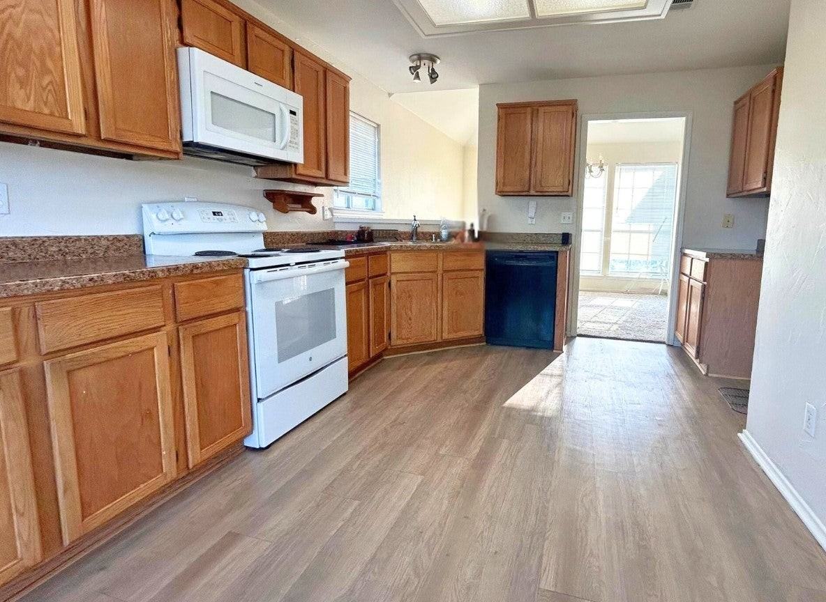 3412 Grenoble Ct - Photo 6 of 18