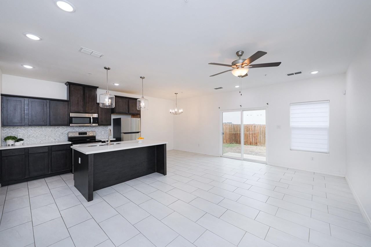 9921 Borna 9921 - Photo 7 of 36