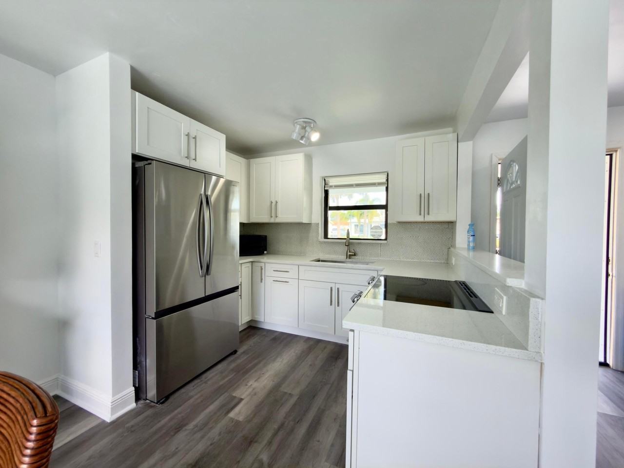 210 Ocean Pkwy - Photo 6 of 29