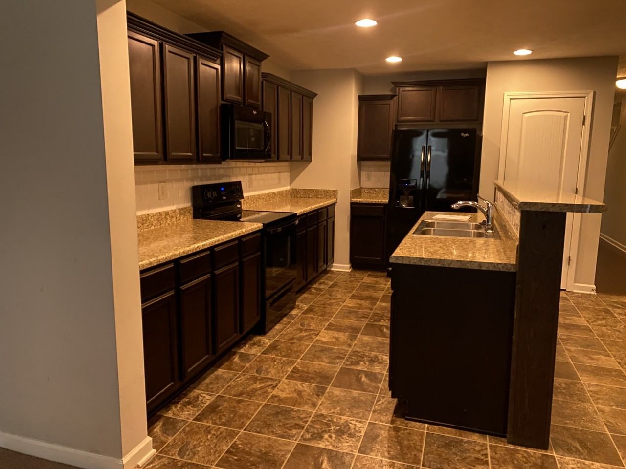 4345 Aurora Cir - Photo 4 of 16