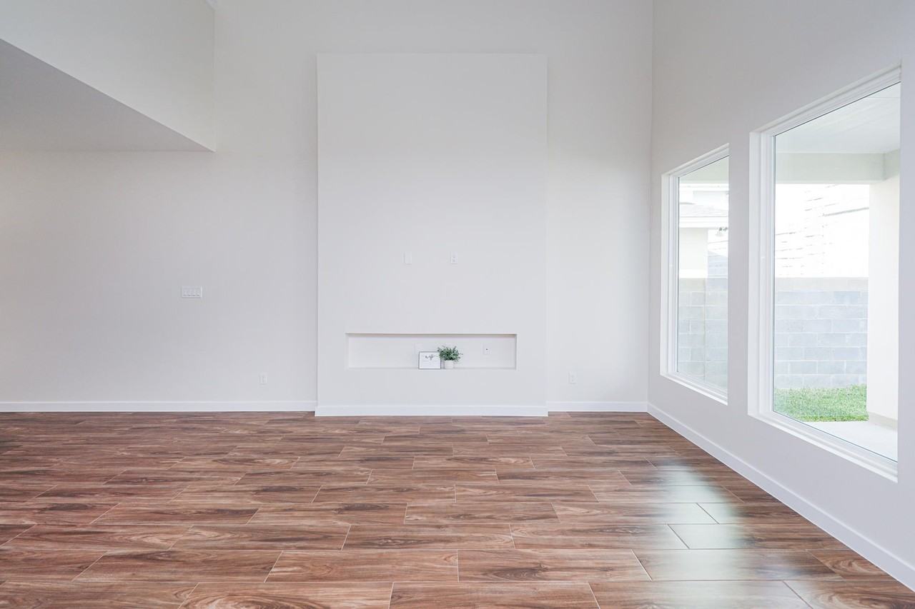 7525 Cresta Bella St - Photo 6 of 38