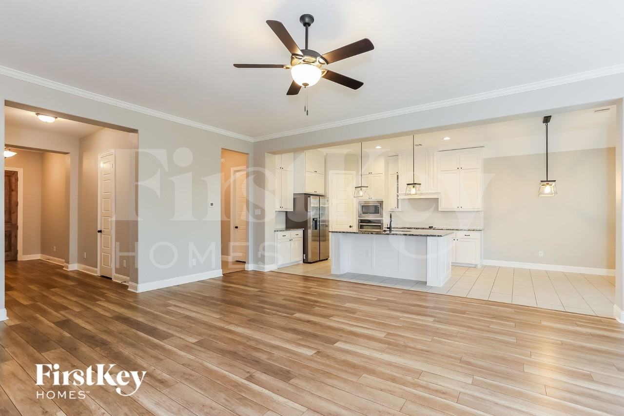 541 Hay Meadow Dr - Photo 4 of 15