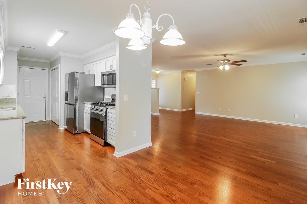 3802 Watercourse Ct - Photo 4 of 15