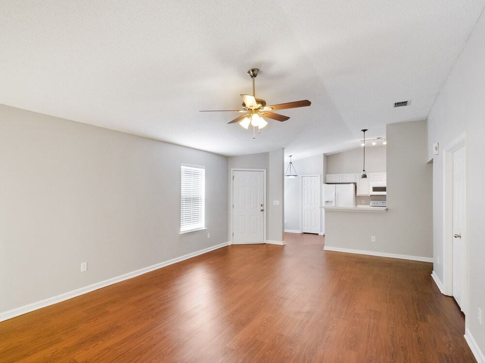 1953 Longneedle Ln - Photo 3 of 15