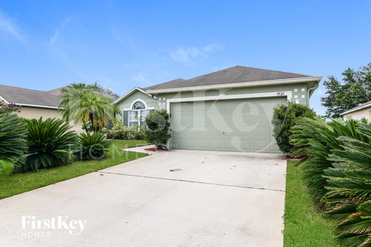 5521 Sycamore Canyon Dr - Photo 2 of 16