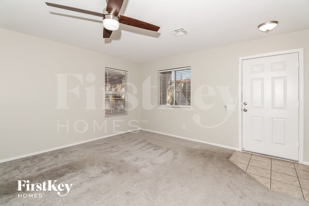 3239 N Rambling Creek Pl - Photo 4 of 15