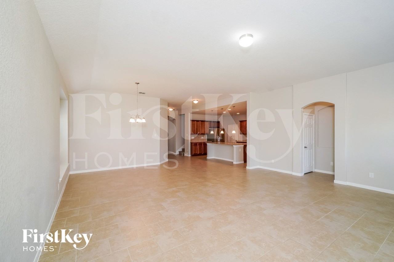 3014 Night Flight - Photo 3 of 15