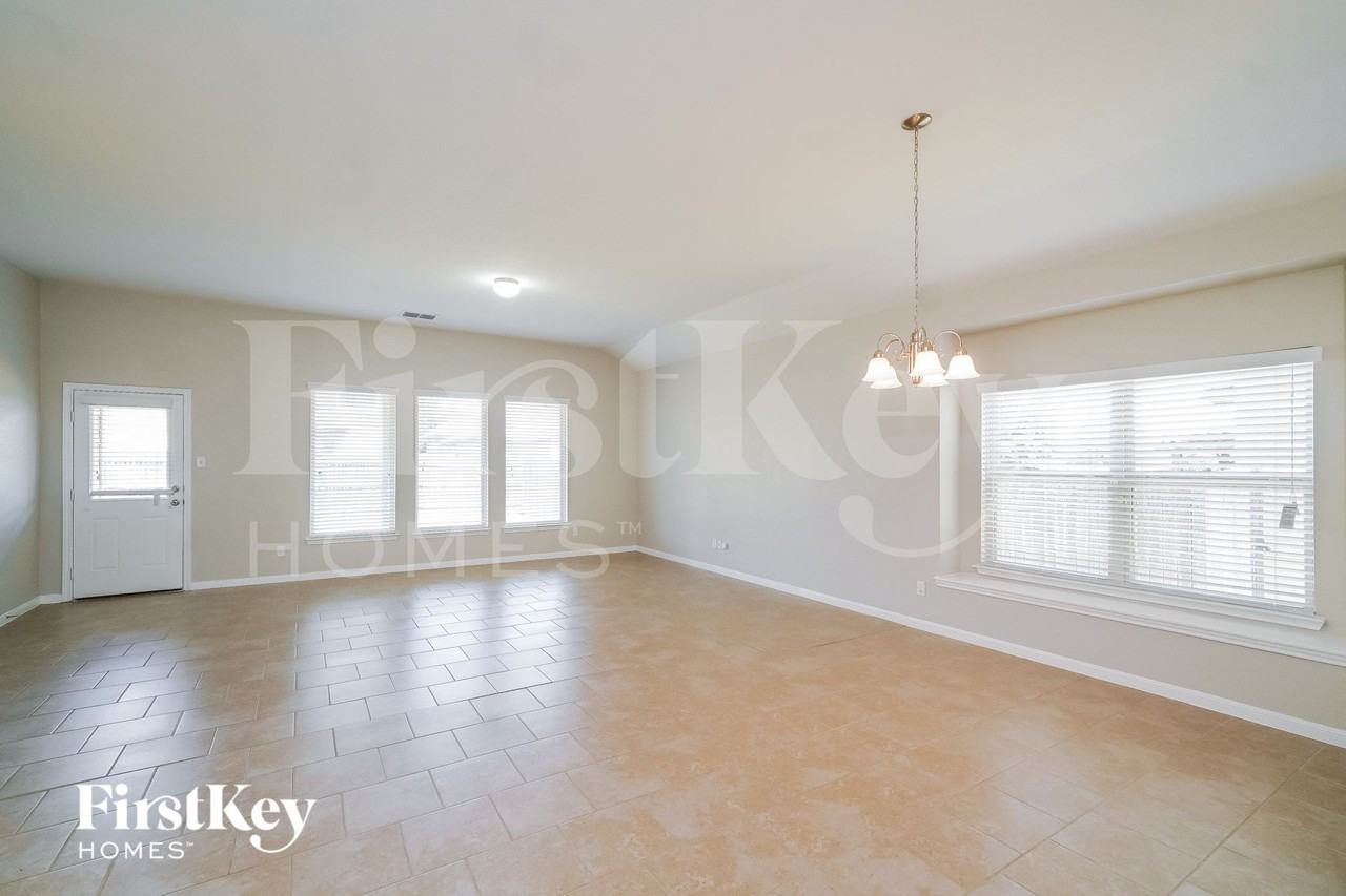 3014 Night Flight - Photo 4 of 15