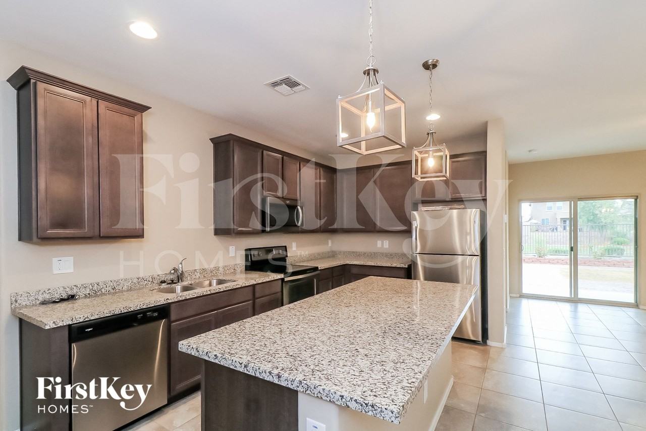 6204 W Evergreen Rd - Photo 7 of 15