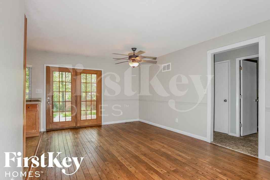 522 Ballwood Dr - Photo 5 of 15