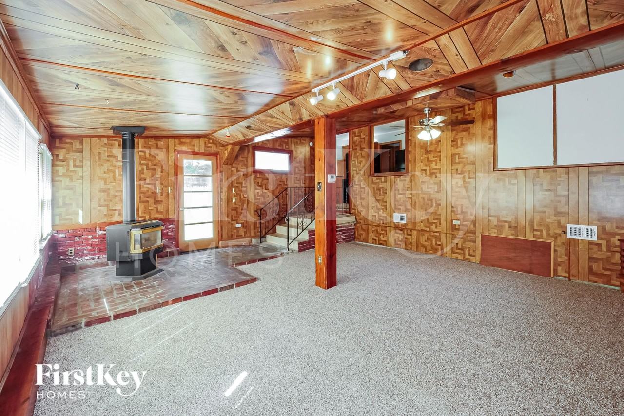 8305 E 85th Ter - Photo 7 of 19