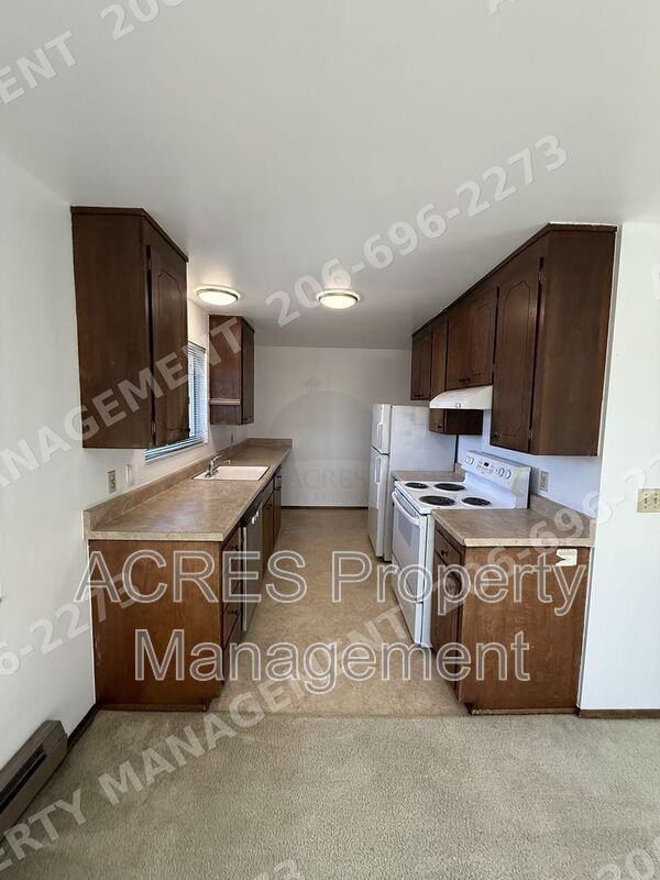 2034 Nw 57th St #4 - Photo 5 of 13