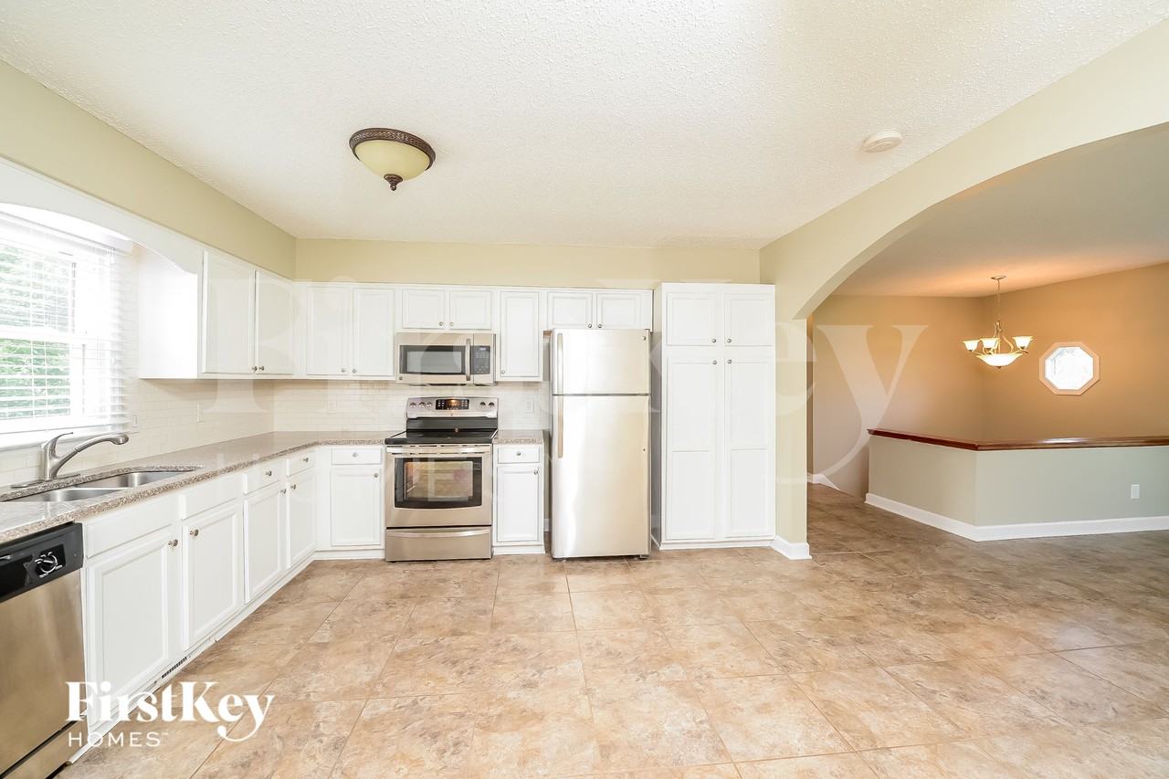 6020 Stone Bluff Dr - Photo 7 of 15