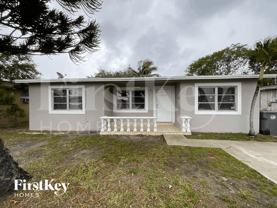 4640 Sw 18th St - Photo 1 of 1