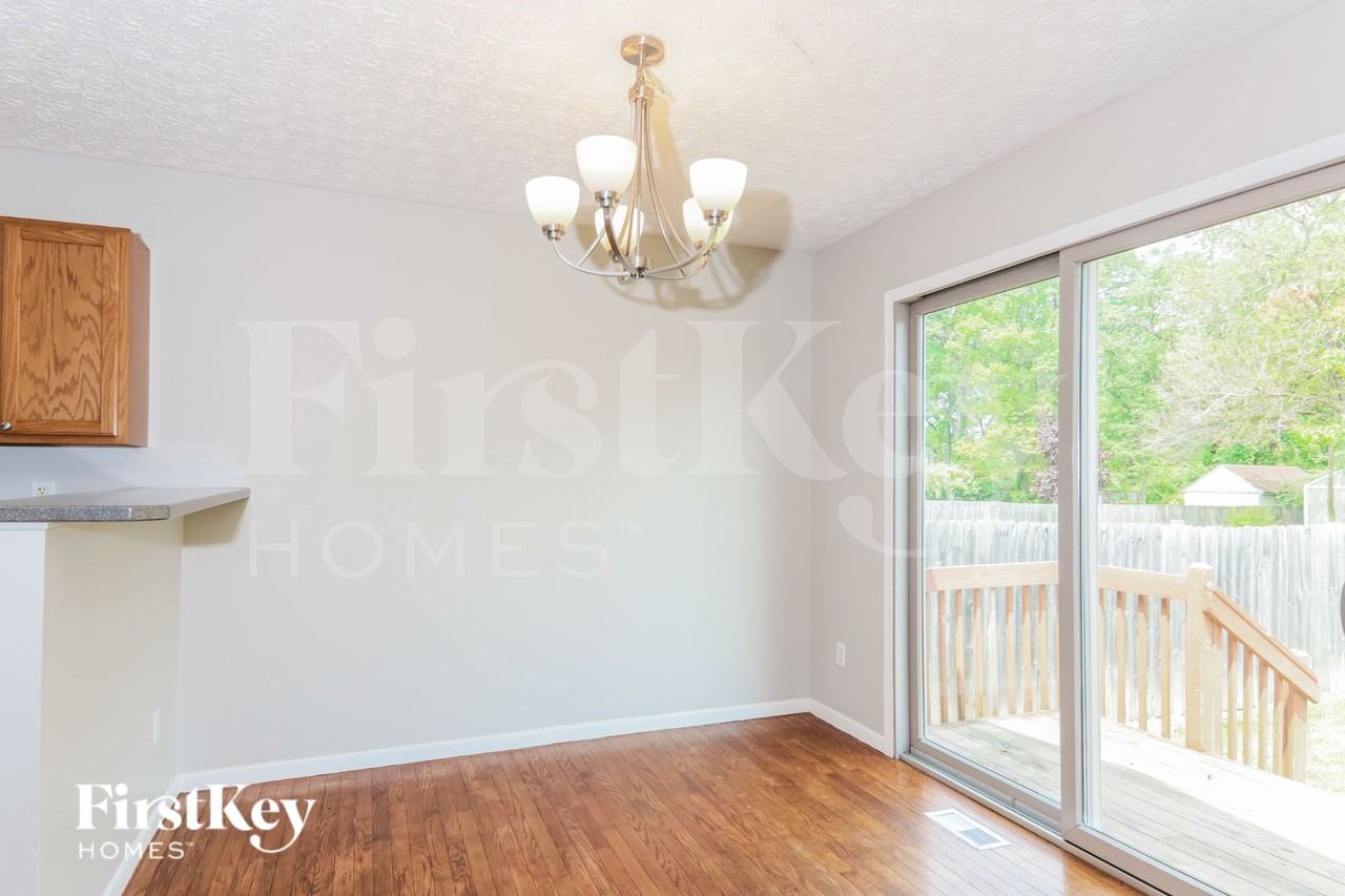 3424 Brook Spring Dr - Photo 4 of 15