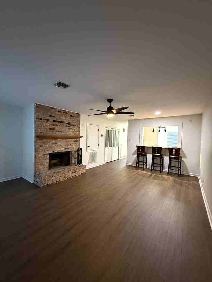 105 Steiner Rd #105STEINER - Photo 4 of 10