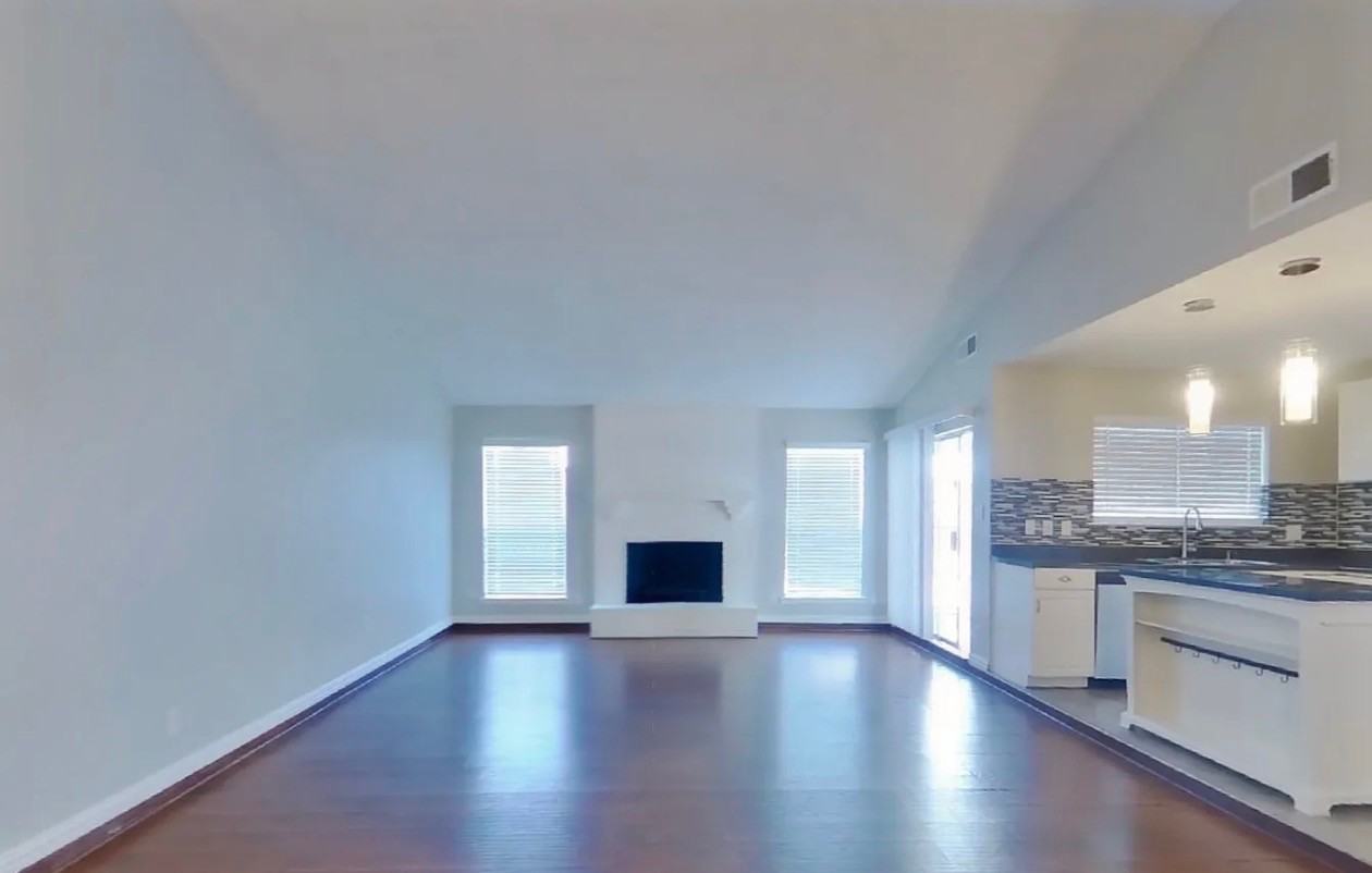 1121 Heiden Ct - Photo 2 of 15