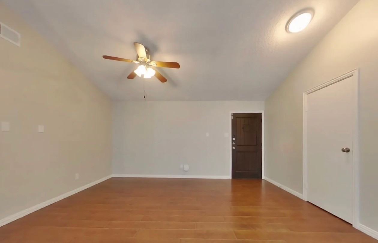 1121 Heiden Ct - Photo 4 of 15