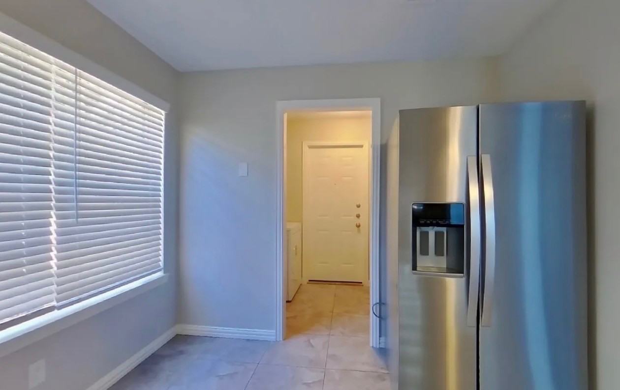 1121 Heiden Ct - Photo 6 of 15