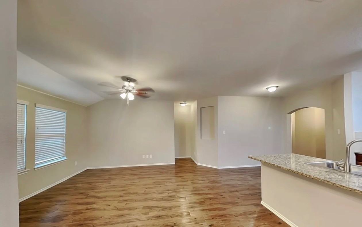 3024 Iris Dr - Photo 7 of 21