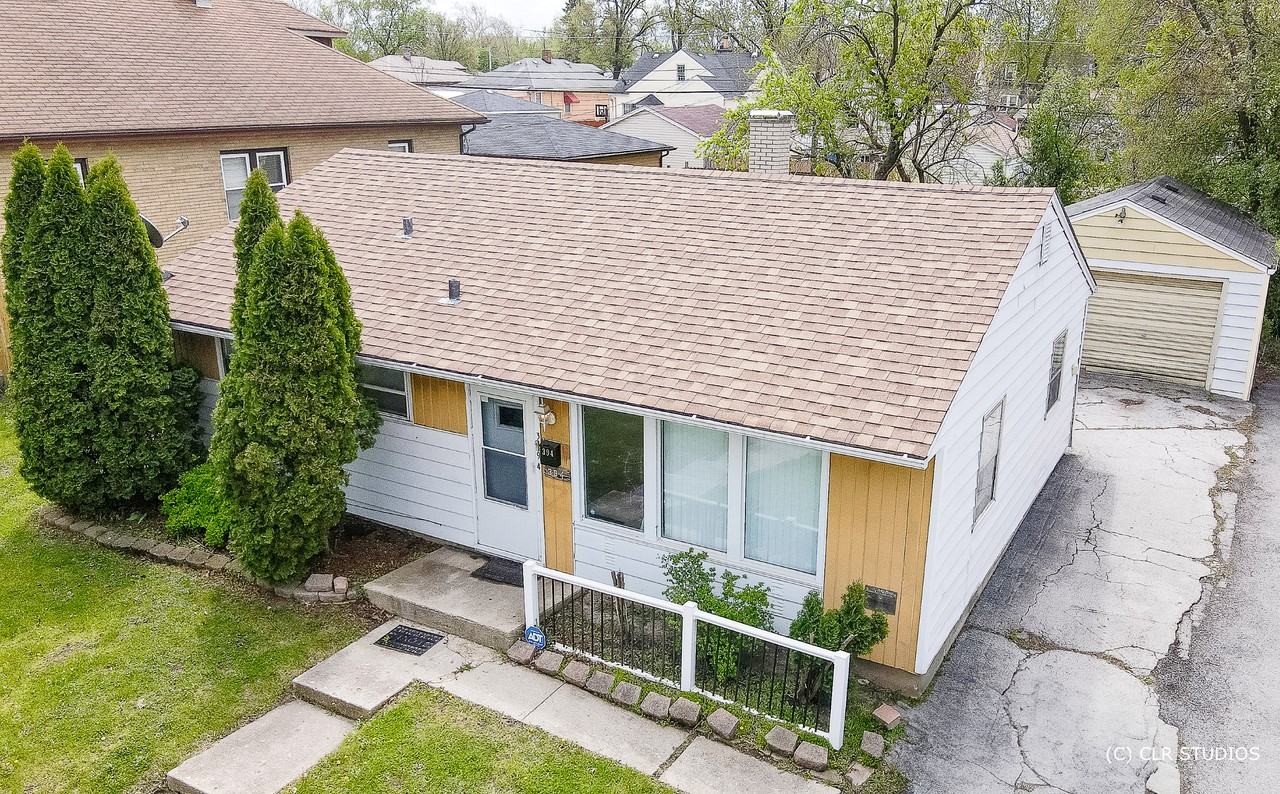 394 W 15th St - Photo 2 of 5