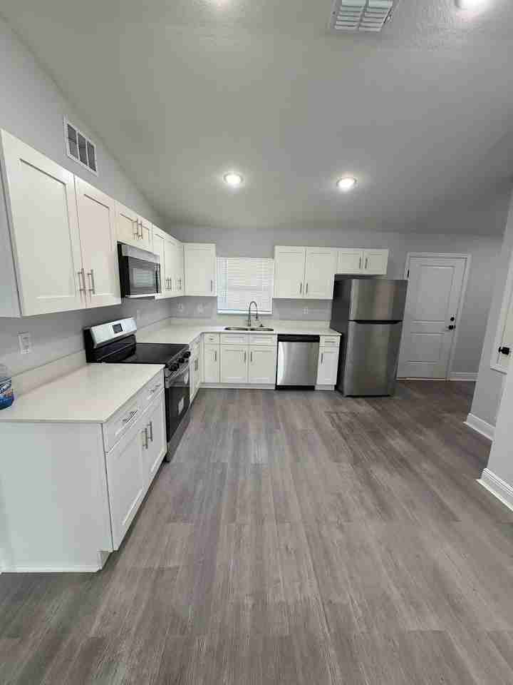 131 Redwood Track Crse #131 - Photo 3 of 11