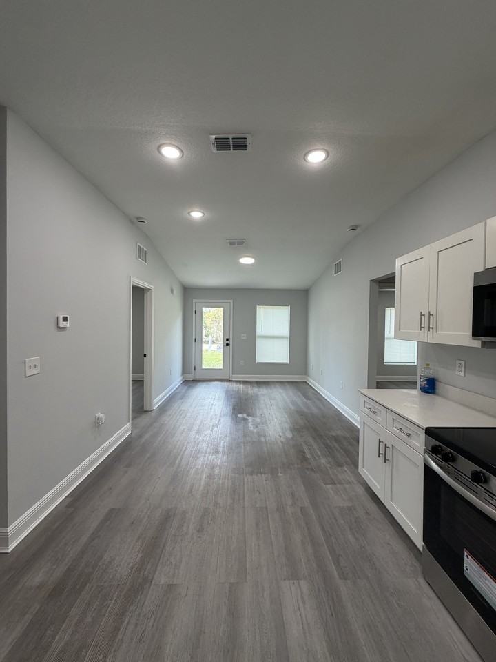 131 Redwood Track Crse #131 - Photo 4 of 11