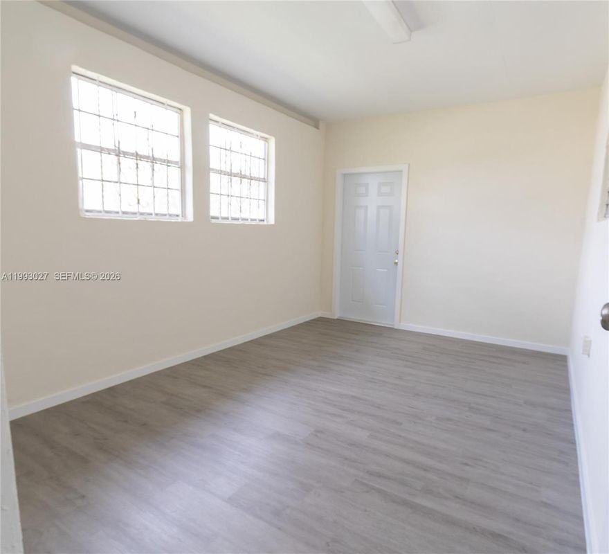 11770 Sw 168th St - Photo 3 of 4